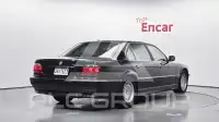 2000 BMW 735