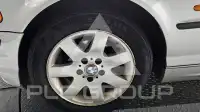 2000 BMW 320