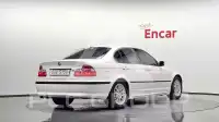 2002 BMW 320