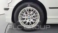 2002 BMW 320