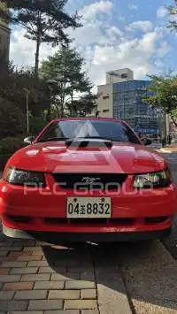2004 Ford Mustang