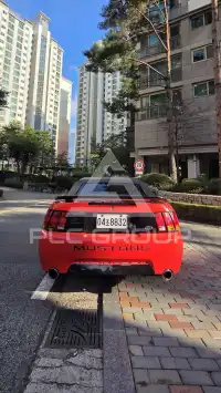 2004 Ford Mustang
