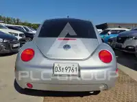 2004 Volkswagen BEETLE