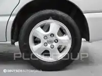 2005 Toyota Noah