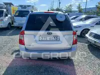 2008 KIA Carens