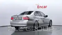 2009 BMW 320