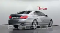 2010 BMW 740