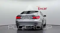 2010 BMW 740
