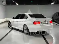 2010 BMW 320