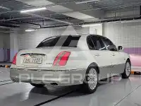2010 KIA Opirus