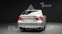 2011 BMW 320
