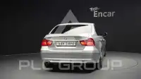 2011 BMW 320