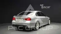 2011 BMW 320M