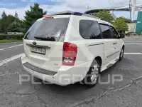 2011 KIA Carnival