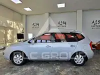 2011 KIA Carens
