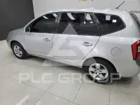 2011 KIA Carens