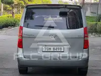 2011 Hyundai Starex