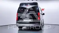 2011 Hyundai Starex