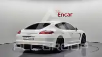 2012 Porsche Panamera