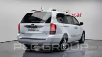 2012 KIA Carnival