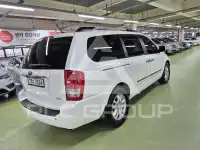 2012 KIA Carnival