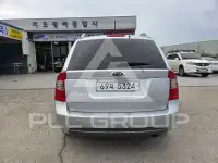 2012 KIA Carens