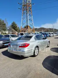 2012 Hyundai Genesis