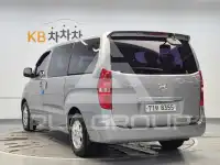 2012 Hyundai Starex