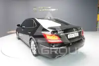 2012 Hyundai Equus