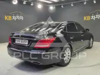 2012 Hyundai Equus