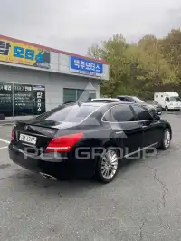 2013 Hyundai Equus