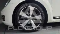 2013 Volkswagen BEETLE