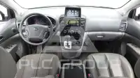 2014 KIA Carnival