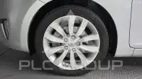 2014 KIA Carens