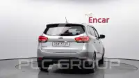 2014 KIA Carens
