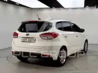 2014 KIA Carens