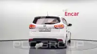 2014 KIA Carens
