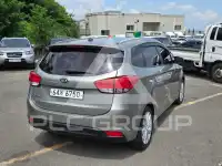 2014 KIA Carens