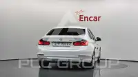 2015 BMW 320