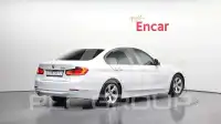 2015 BMW 320