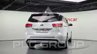 2015 KIA Carnival