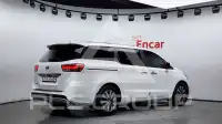 2015 KIA Carnival