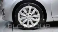 2015 KIA Carens