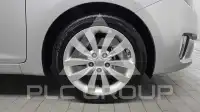 2015 KIA Carens