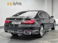2016 BMW 740