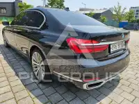 2016 BMW 750
