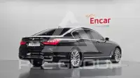 2016 BMW 750