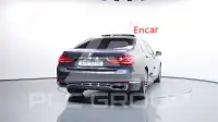 2016 BMW 750