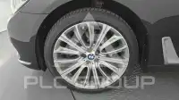 2016 BMW 750