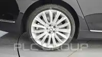 2016 BMW 750